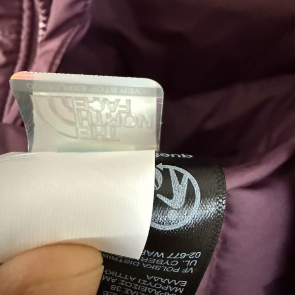 The North Face Women’s Aconcagua 3 Puffer Vest - Picture 4 of 5